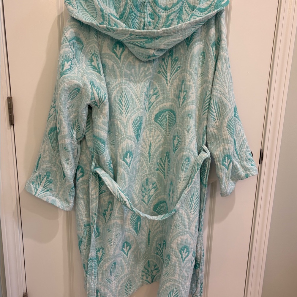 Let's Talk Towels Turquoise Patterned Palmette Ro… - image 4